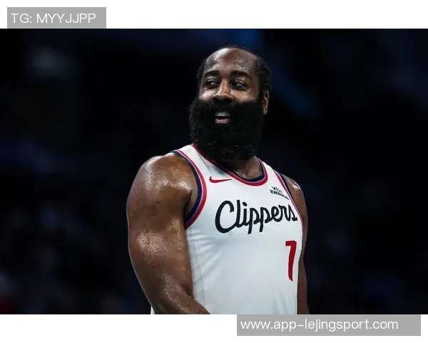 哈登全力以赴阻止雷霆获得明年乐透签让人心痛不已