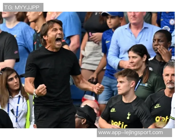 热刺后卫乌多吉在伦敦街头遭经纪人持枪威胁事件引发关注 热刺后卫乌多吉在伦敦街头遭经纪人持枪威胁事件引发关注