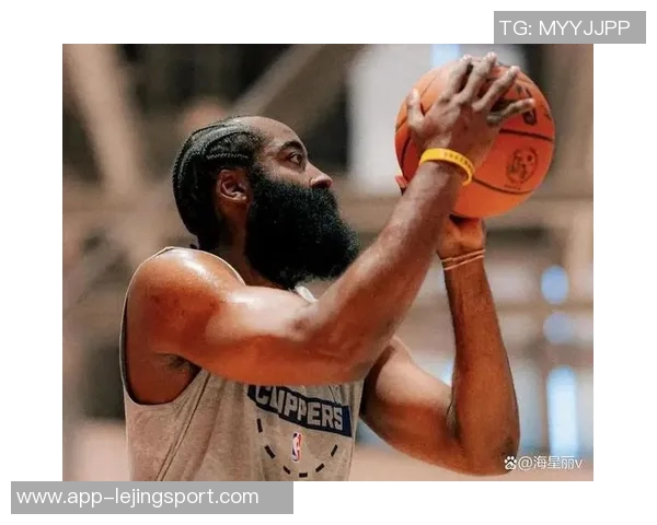 快船在哈登缺席时大胜33分莱昂纳德表现出色引领球队逆袭