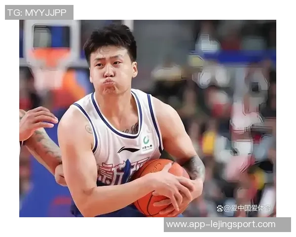 记者分析赵睿周琦组合优势明显应尽快更换小外援以充分利用豪华阵容