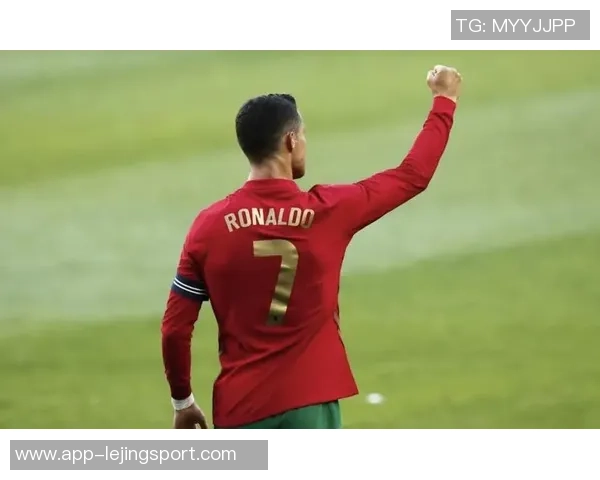 拜亚盛赞C罗精神力量其不断提升自我能力值得每个人学习