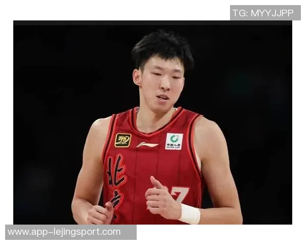 北京揭幕战大名单公布赵睿首秀周琦陈盈骏雷蒙方硕在列曾凡博缺席