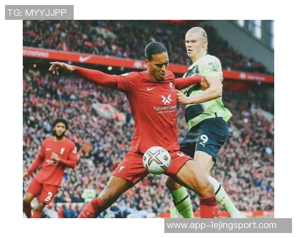 VAR奥利弗确认范戴克进球被判无效因罗伯逊干扰门将位置 VAR奥利弗确认范戴克进球被判无效因罗伯逊干扰门将位置