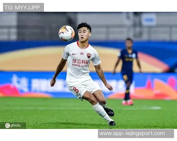 2025年度足球新星榜单揭晓亚马尔领衔多库姆巴佩维尼修斯争辉 2025年度足球新星榜单揭晓亚马尔领衔多库姆巴佩维尼修斯争辉