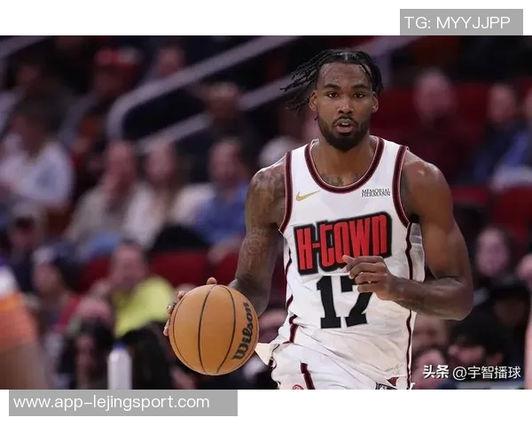 火箭记者怒斥裁判干预比赛质疑球员掌控命运的权利 火箭记者怒斥裁判干预比赛质疑球员掌控命运的权利