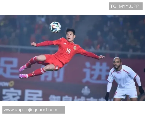 2025年度足球新星榜单揭晓亚马尔领衔多库姆巴佩维尼修斯争辉